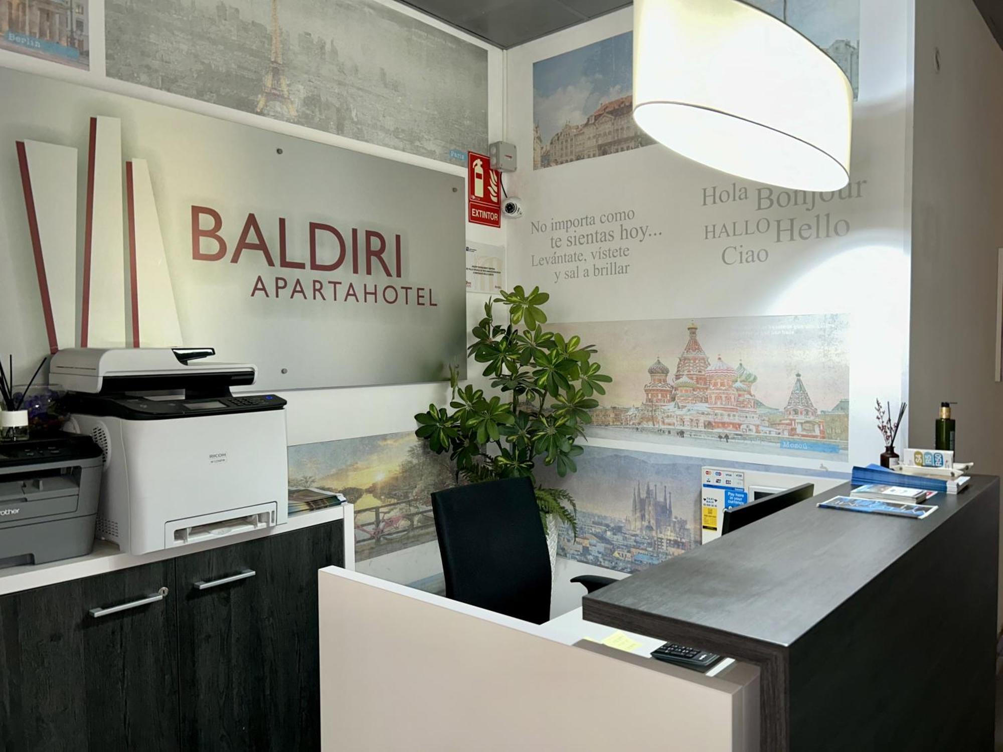 Apartahotel Baldiri Sant Boi de Llobregat Ngoại thất bức ảnh