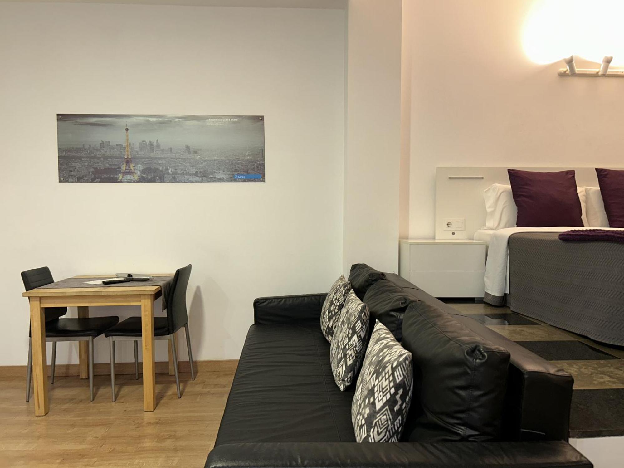 Apartahotel Baldiri Sant Boi de Llobregat Ngoại thất bức ảnh